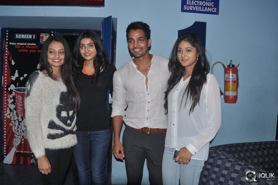 Celebrities-at-Maaya-Movie-Preview-Show